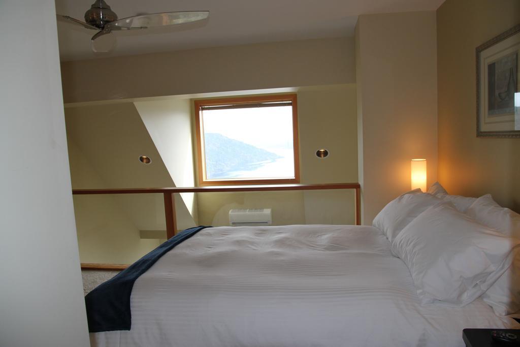 Moon Water Lodge Malahat ห้อง รูปภาพ